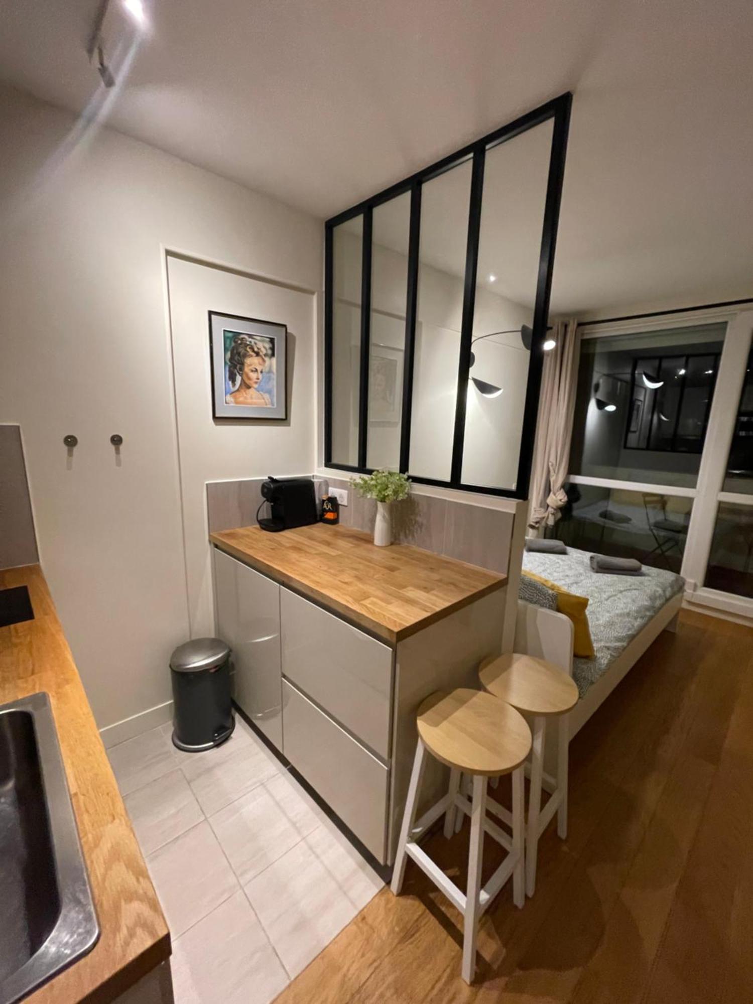 Dream Dwell Paris -Studio With Balcony 800M To Trocadero And Tour Eiffel Exterior photo